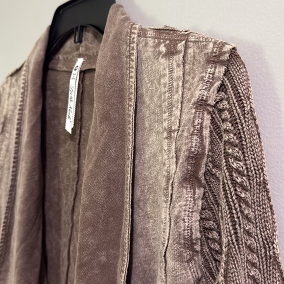 Leo and Nicole Open Front Acid Wash Brown Cardigan Sweater - Picture 3 of 7